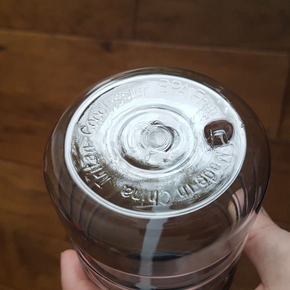 Hyundai Plastic BPA Free Water Bottle Guelph Hyundai - Picture 3 of 13